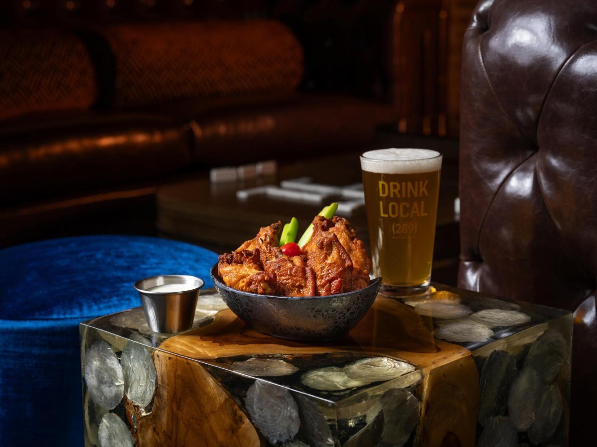 Chicken Ranch Casino Resort Джеймстаун Екстериор снимка